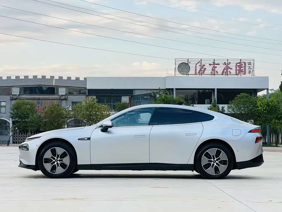 XPENG P7 XPENG P7