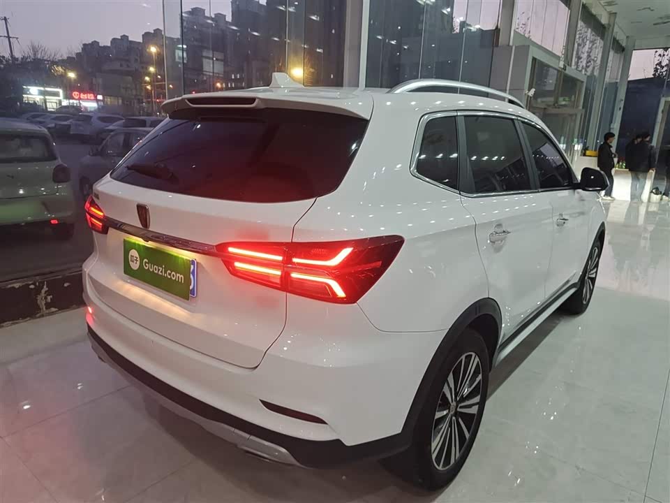 Roewe RX5