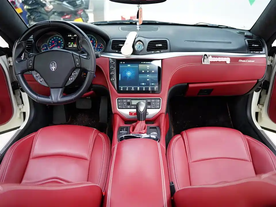 Maserati GranCabrio