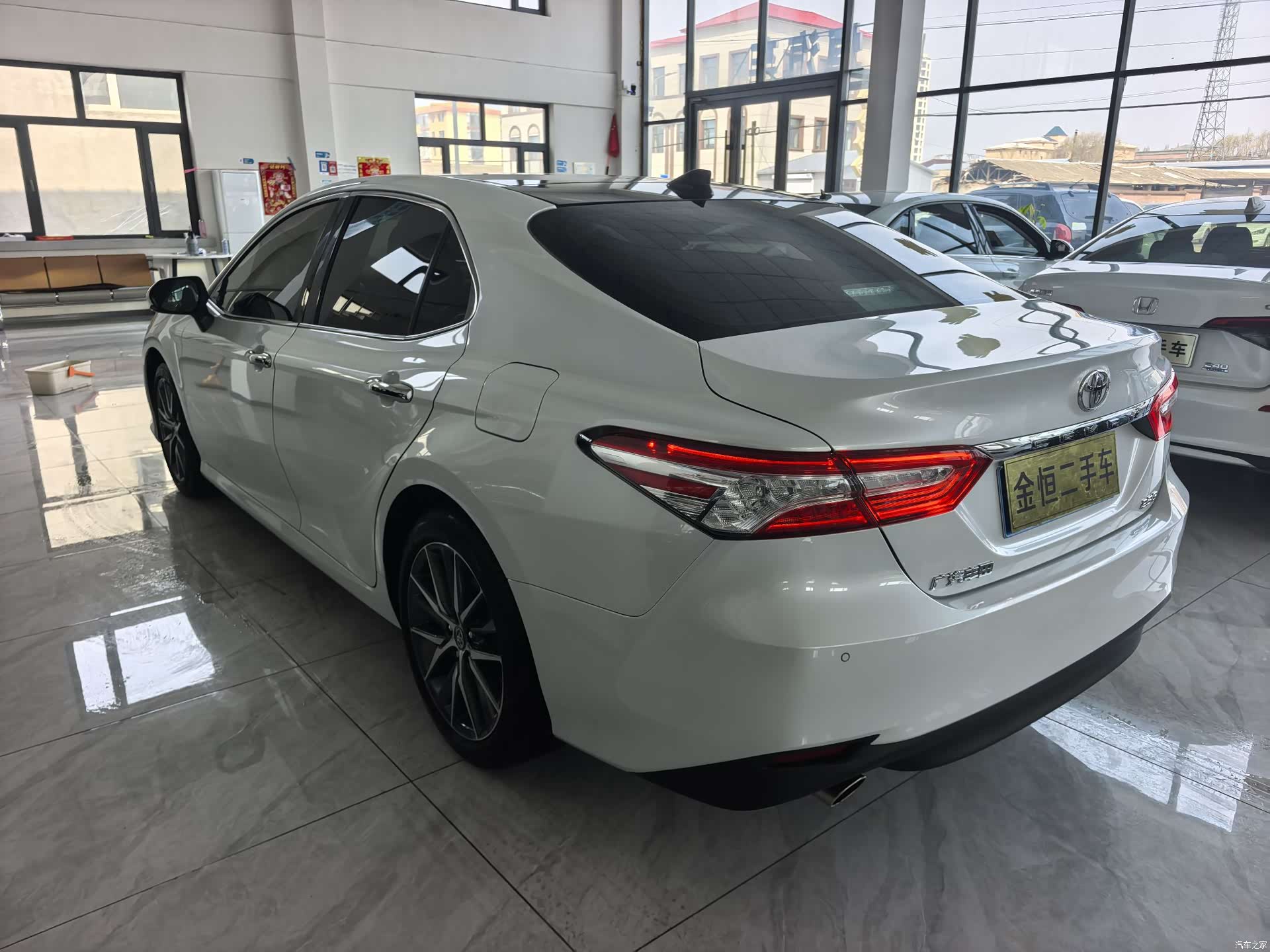 Toyota Camry, 2022 все фото