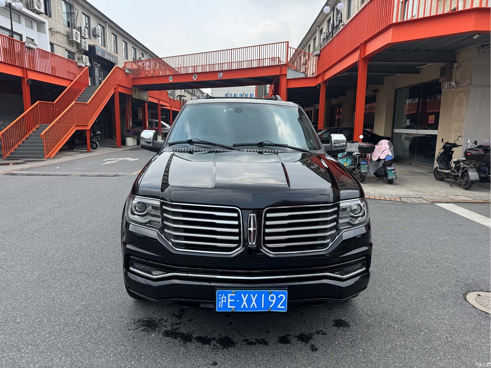 Lincoln Navigator