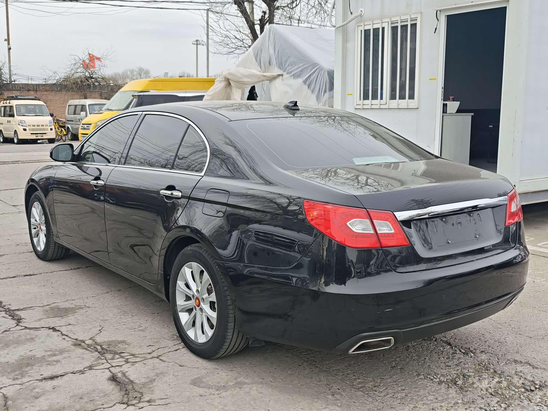 Hongqi H7, 2016 4