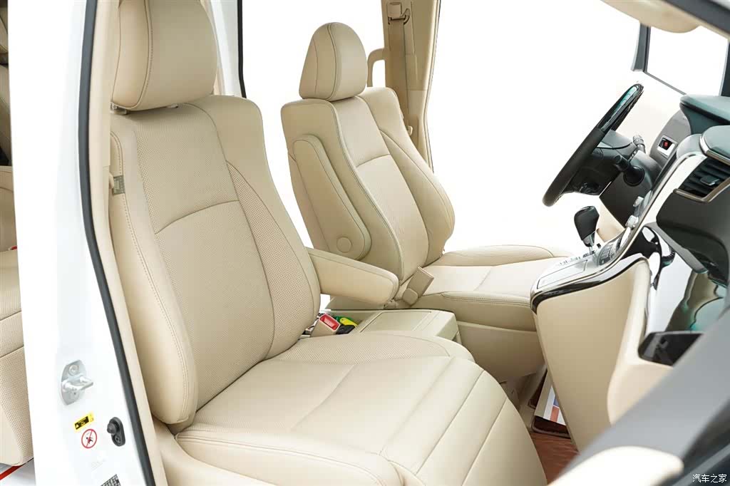 Toyota Alphard, 2012 26