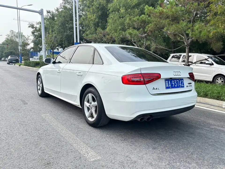 Audi A4L