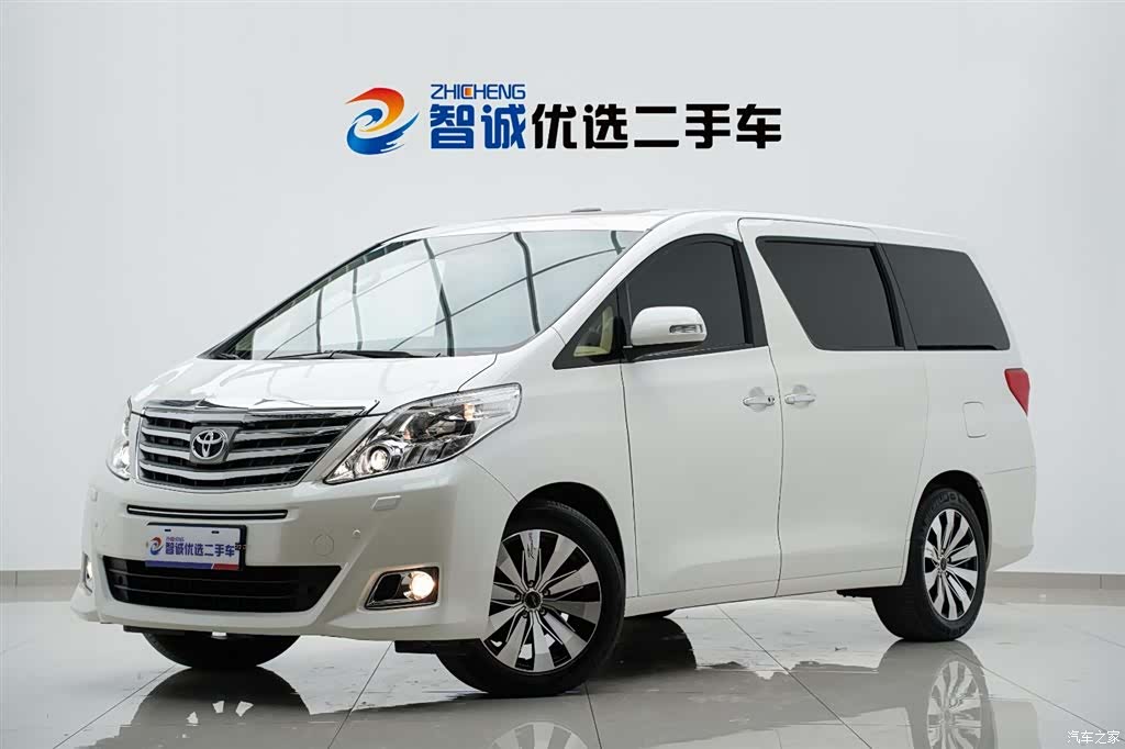 Toyota Alphard, 2012 1