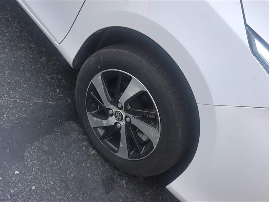 Toyota YARiS L Zhixuan