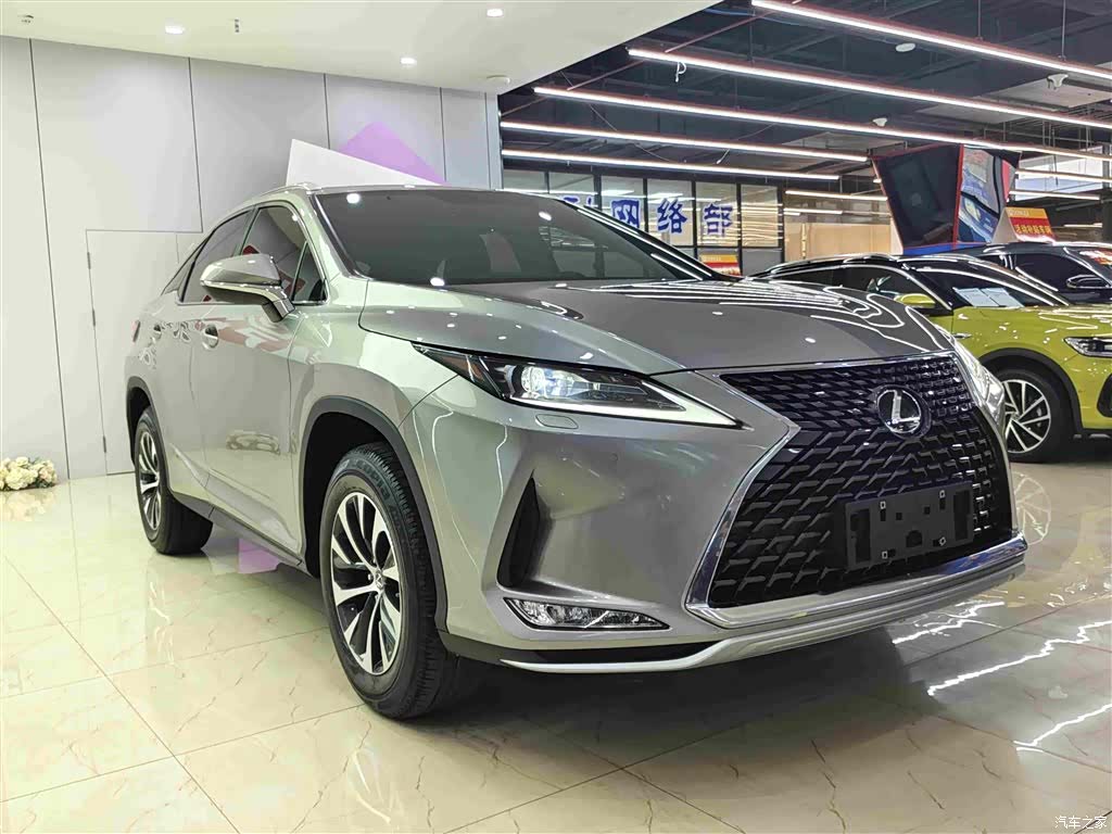 Lexus RX, 2022 3