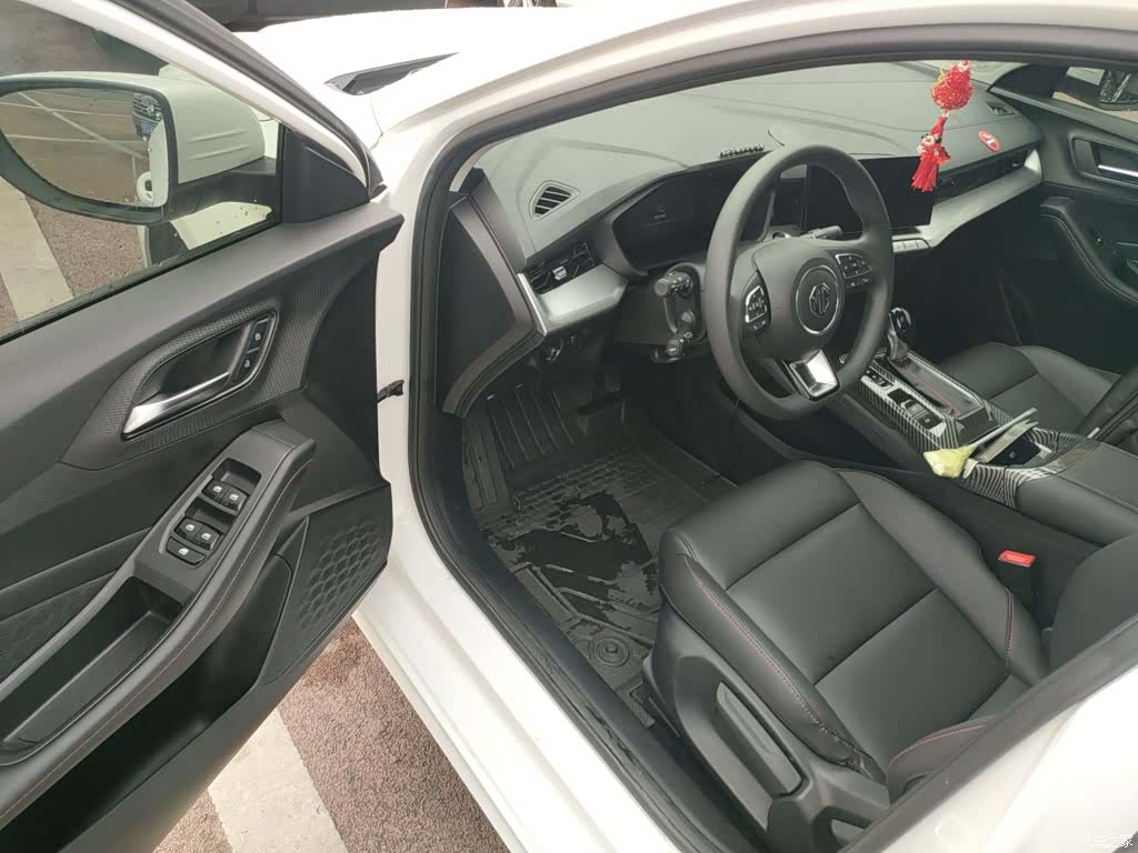 MG MG5, 2023 12