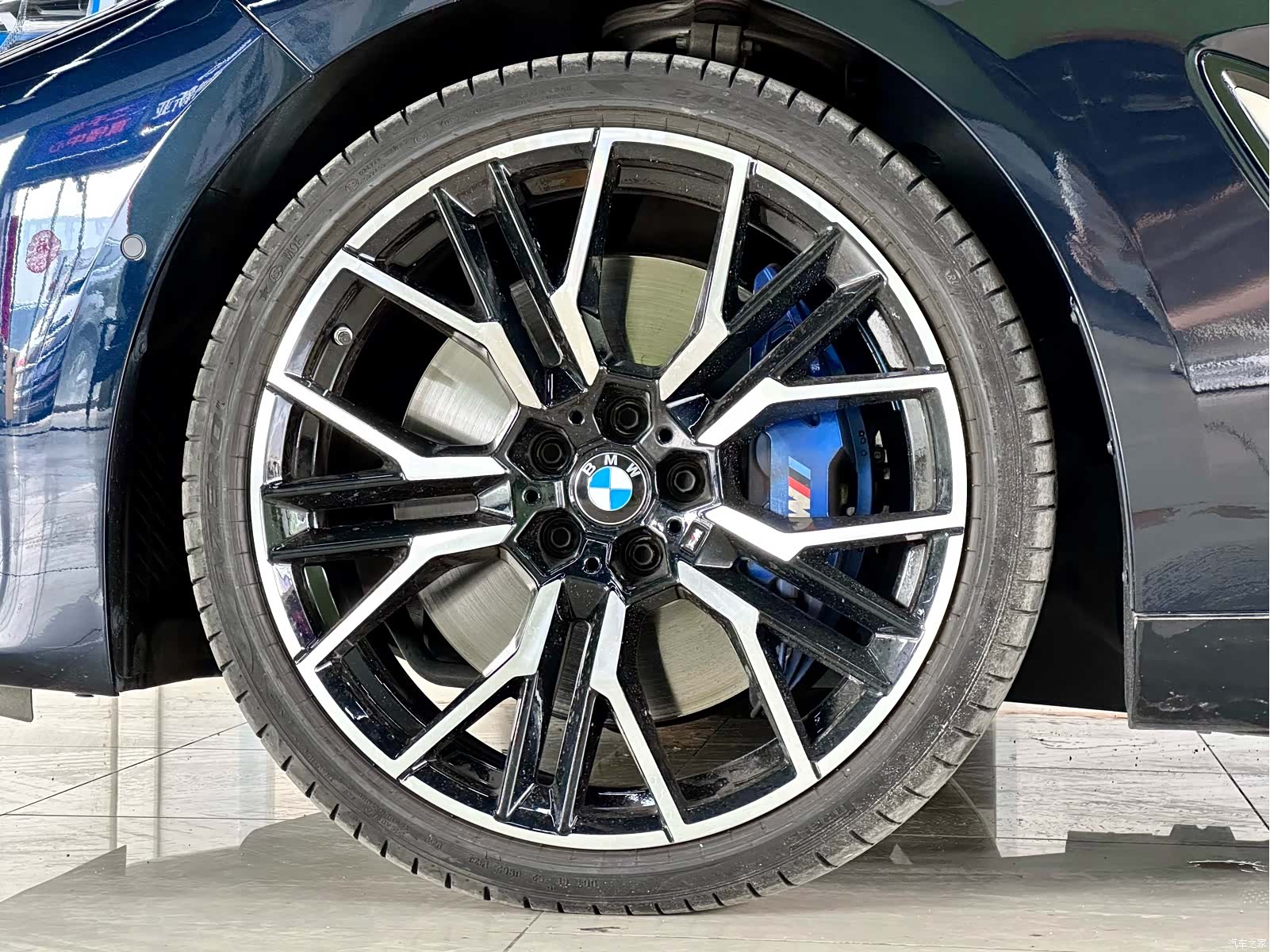 BMW 8 Series, 2024 все фото