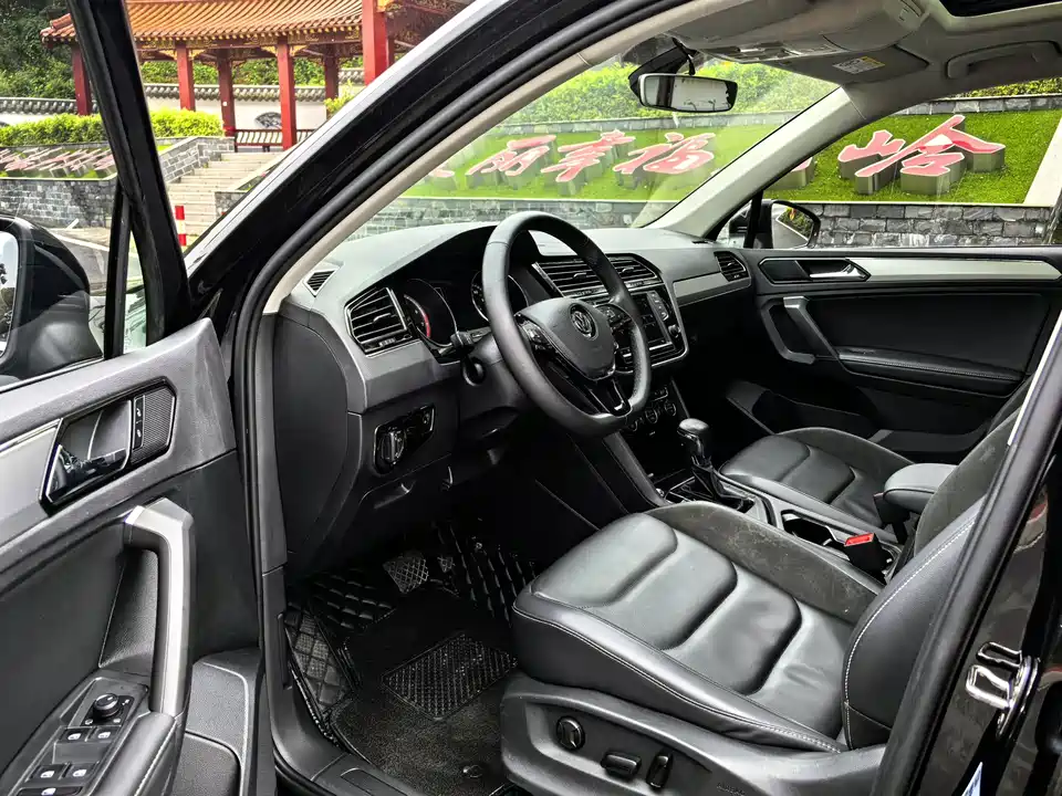 Volkswagen Tiguan L