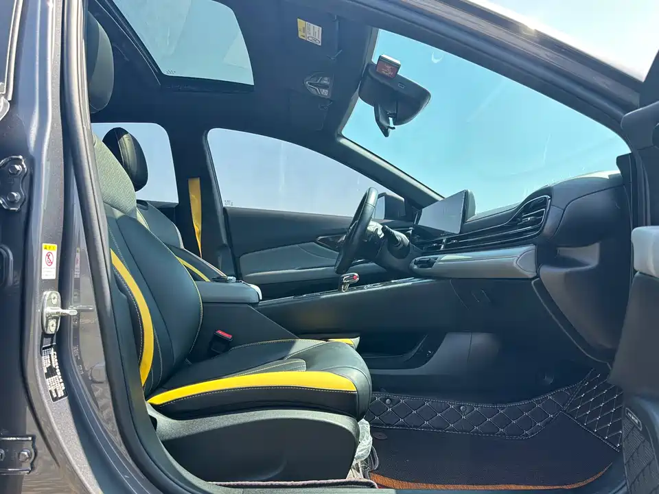 Trumpchi Shadow Leopard