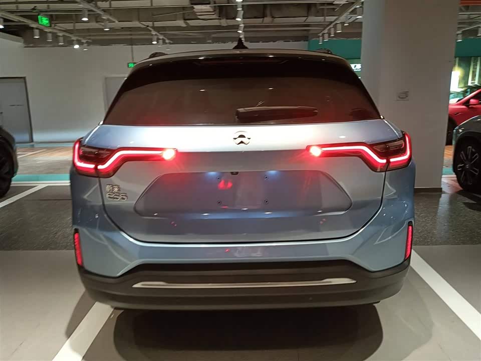 NIO ES6