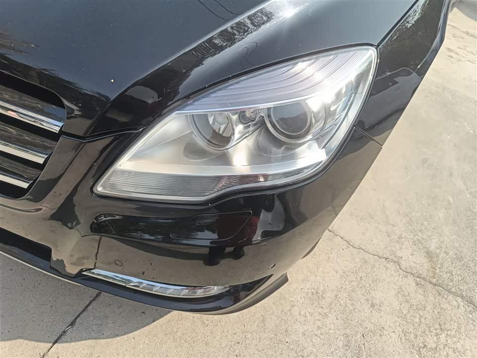 Mercedes-Benz R-class