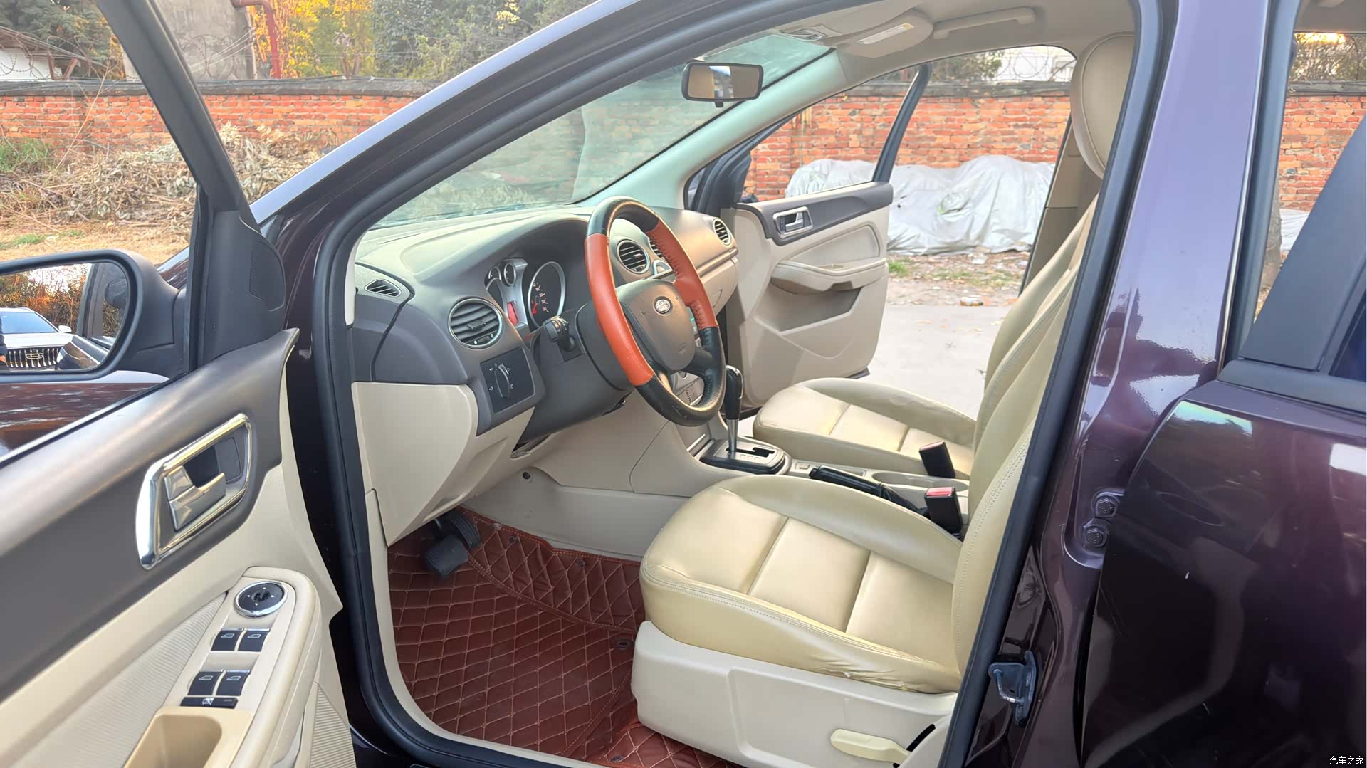 Ford Focus, 2013 4