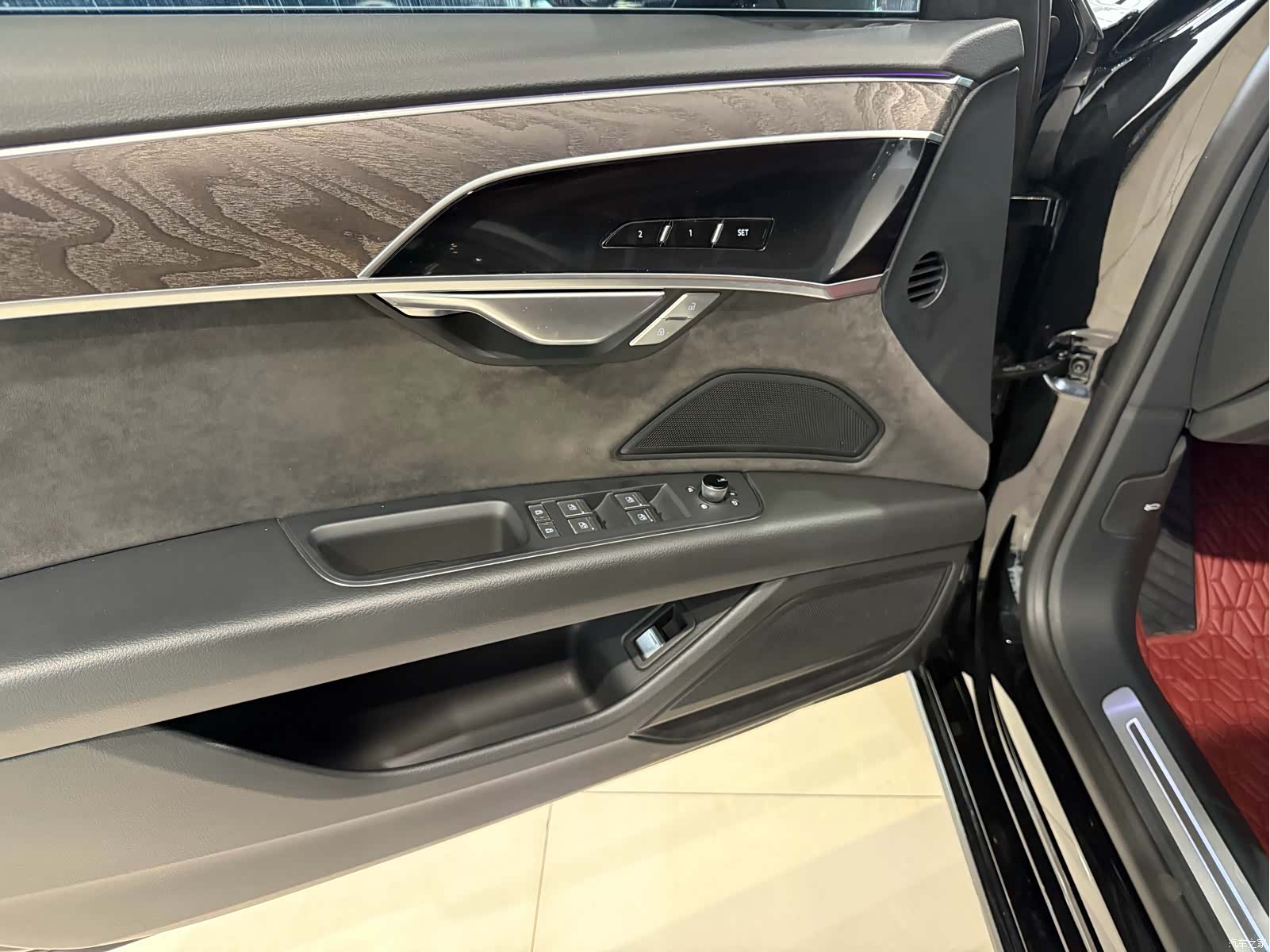 Audi A8L, 2021 13