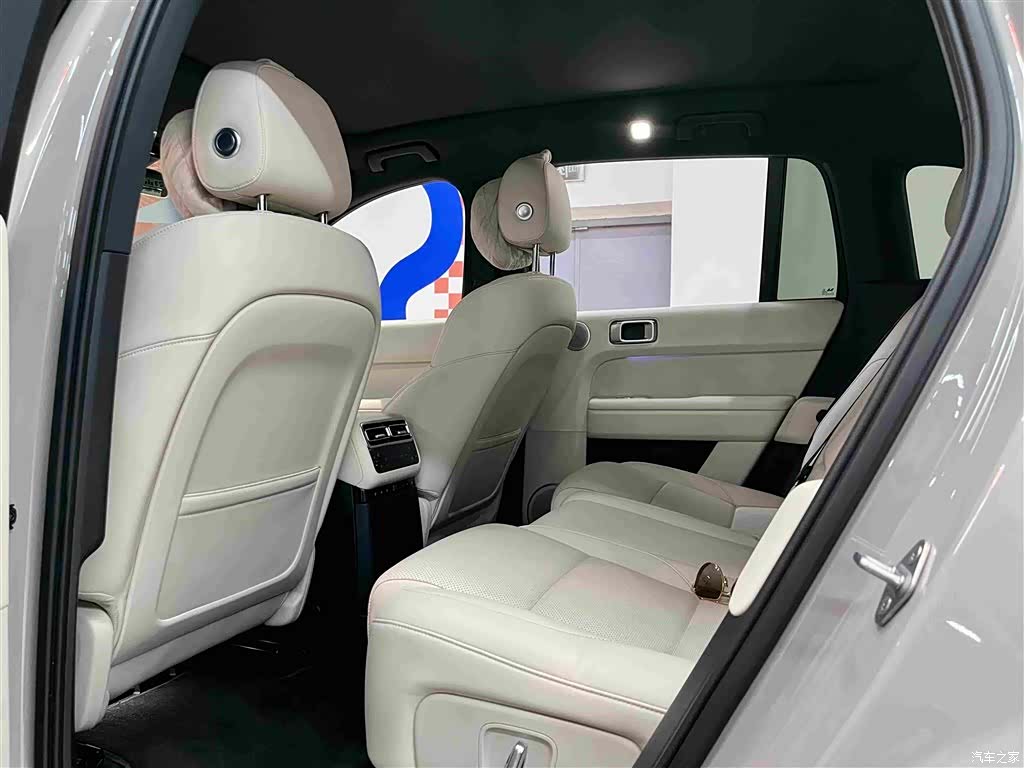 Li Auto L6, 2025 все фото