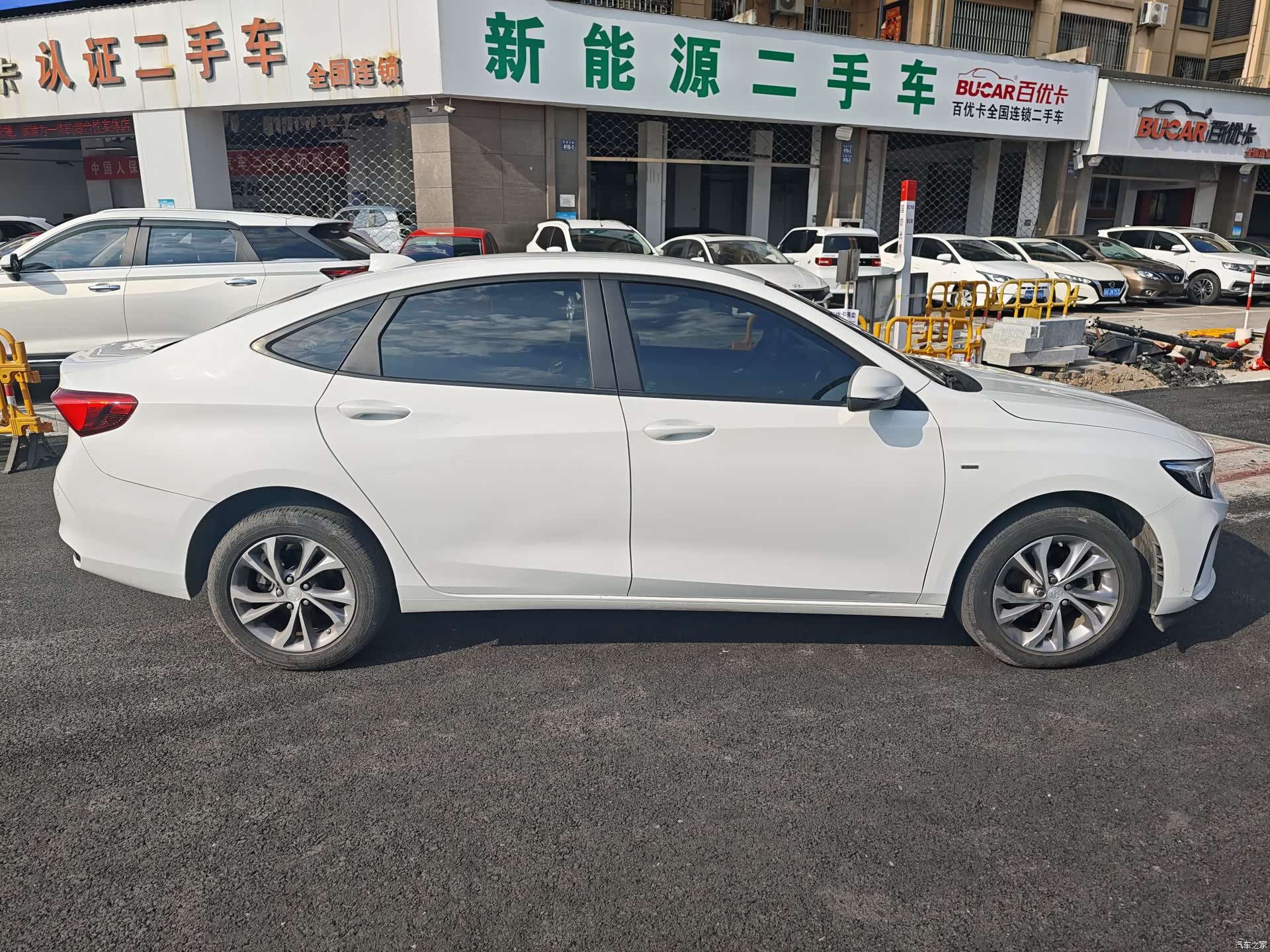 Buick Verano, 2023 3