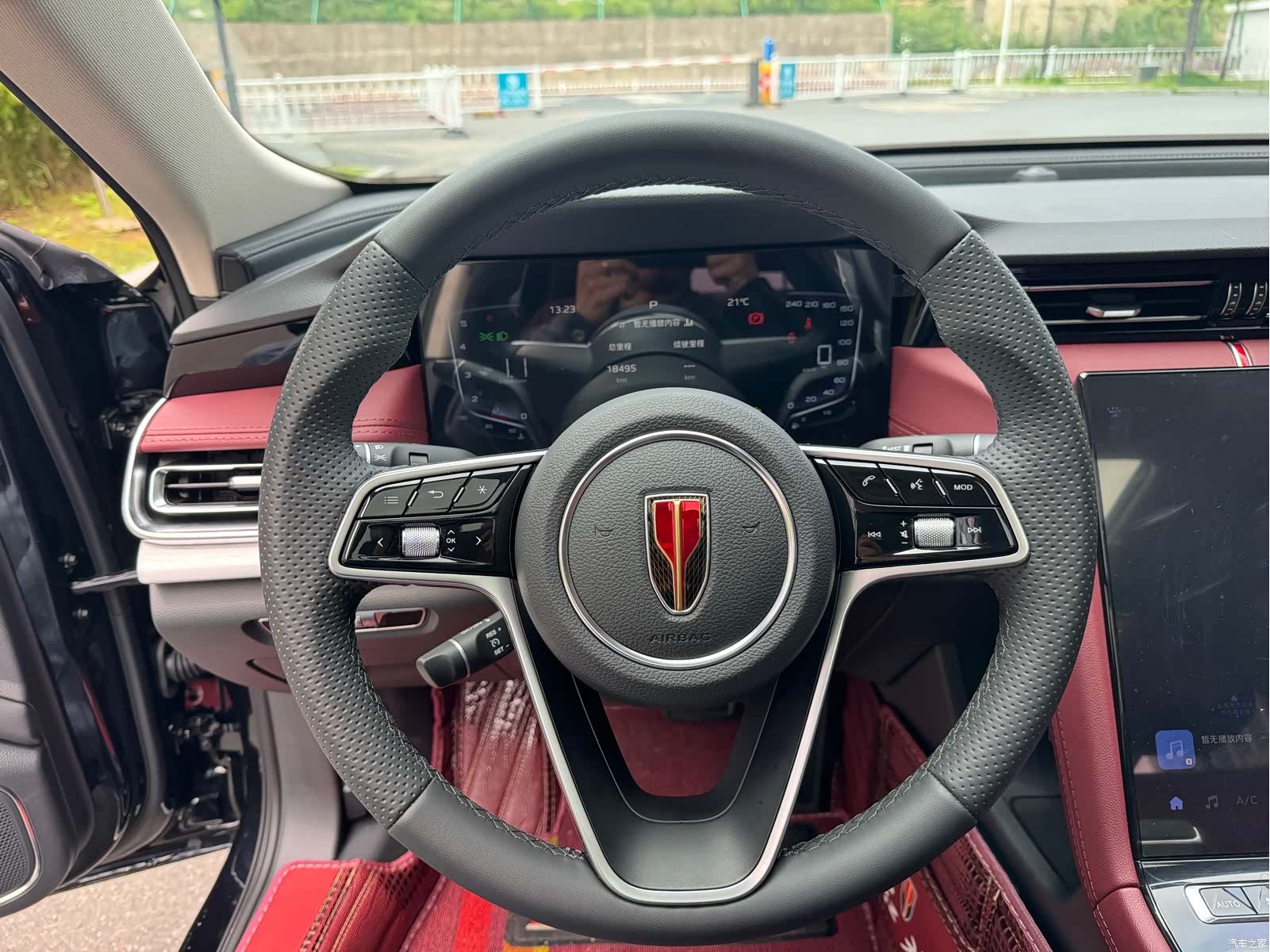 Hongqi H5, 2024 12