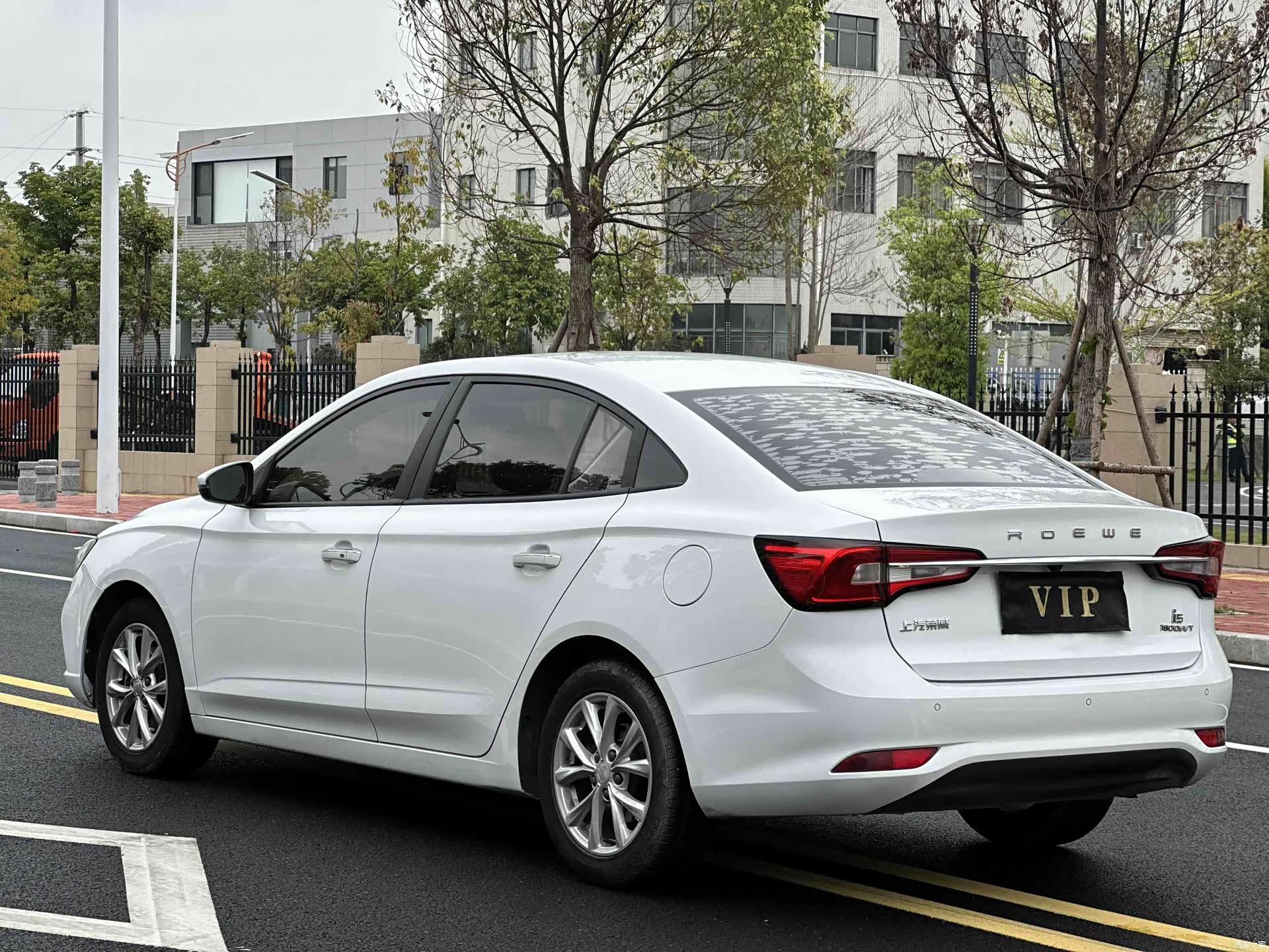 Roewe i5, 2021 7