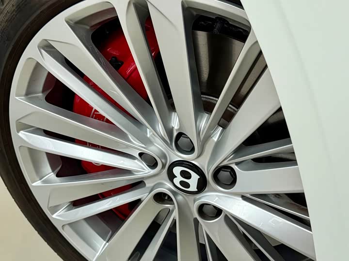 Bentley ou lu cha dian hun dong 2025 GT ji zhi ban