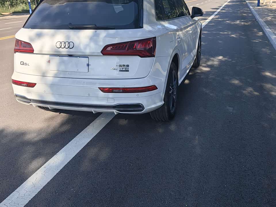 Audi Q5L Audi Q5L