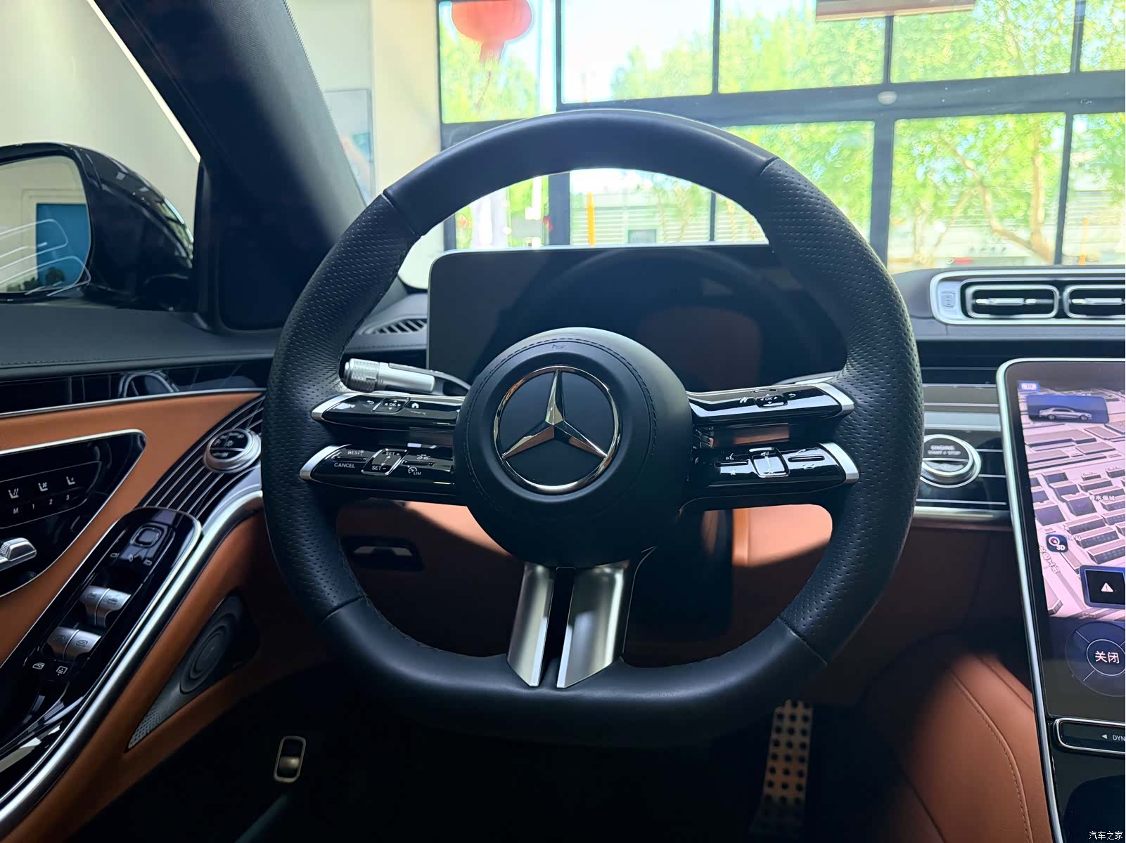 Mercedes-Benz S-Class, 2024 15