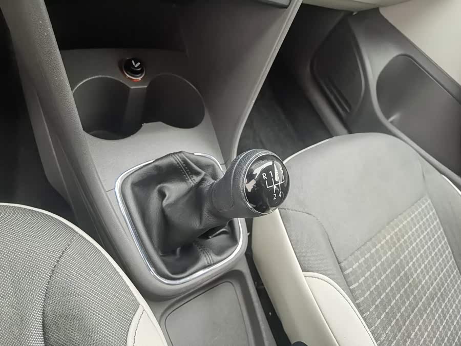 Volkswagen Polo 2015, фото 13