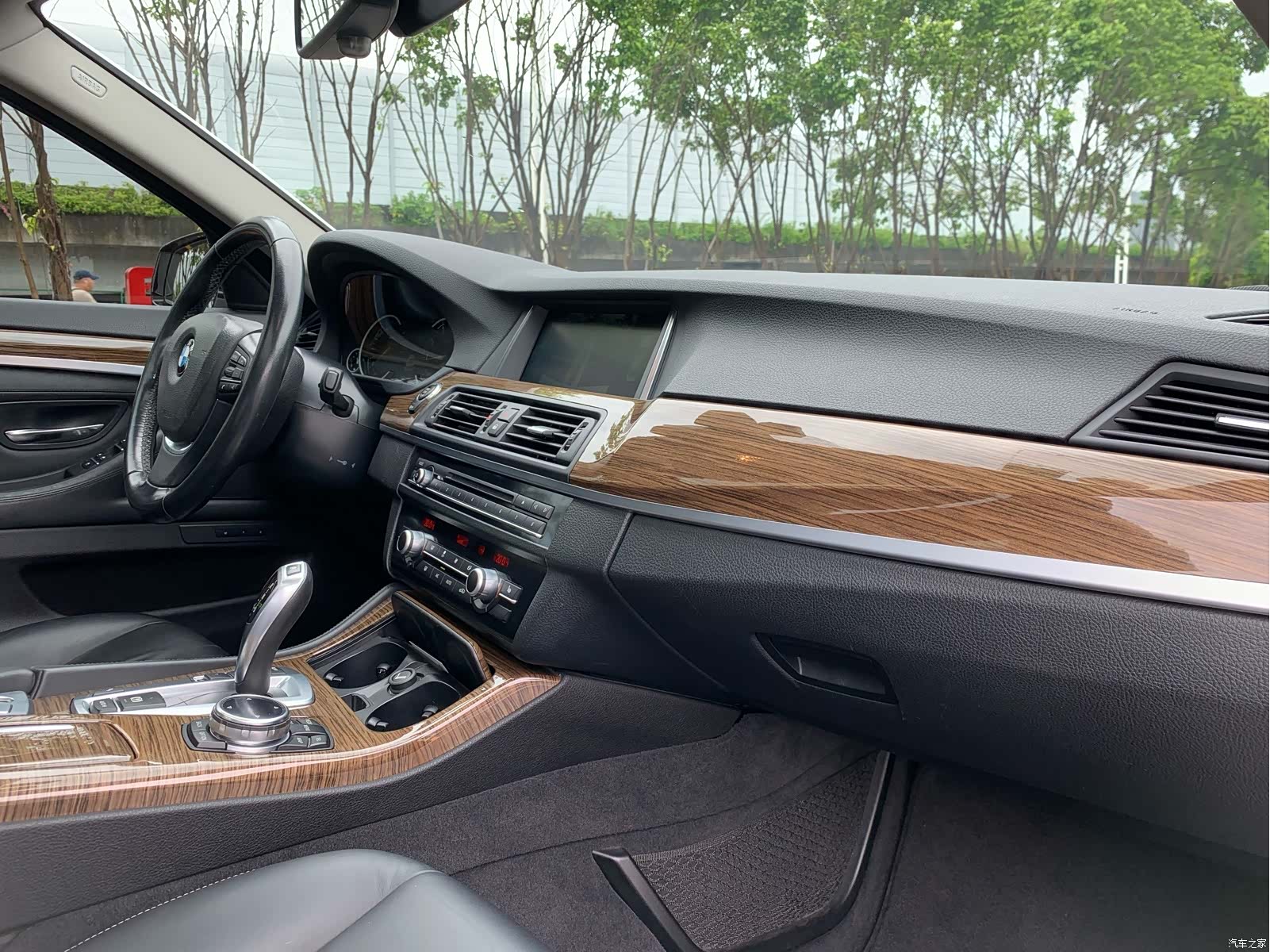 BMW 5 Series, 2014 26