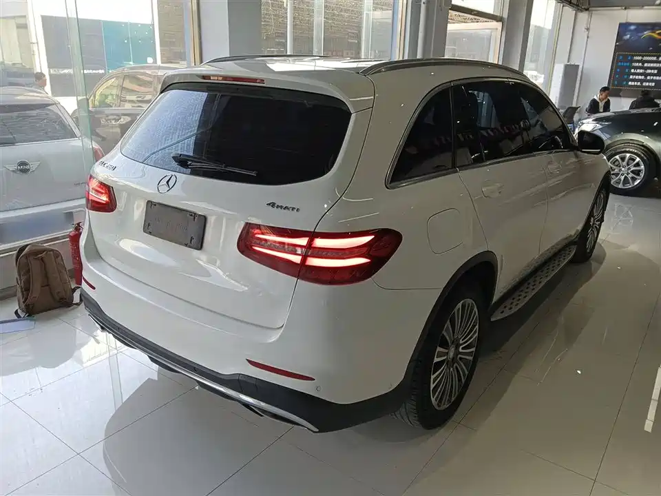 Mercedes-Benz GLC Mercedes-Benz GLC