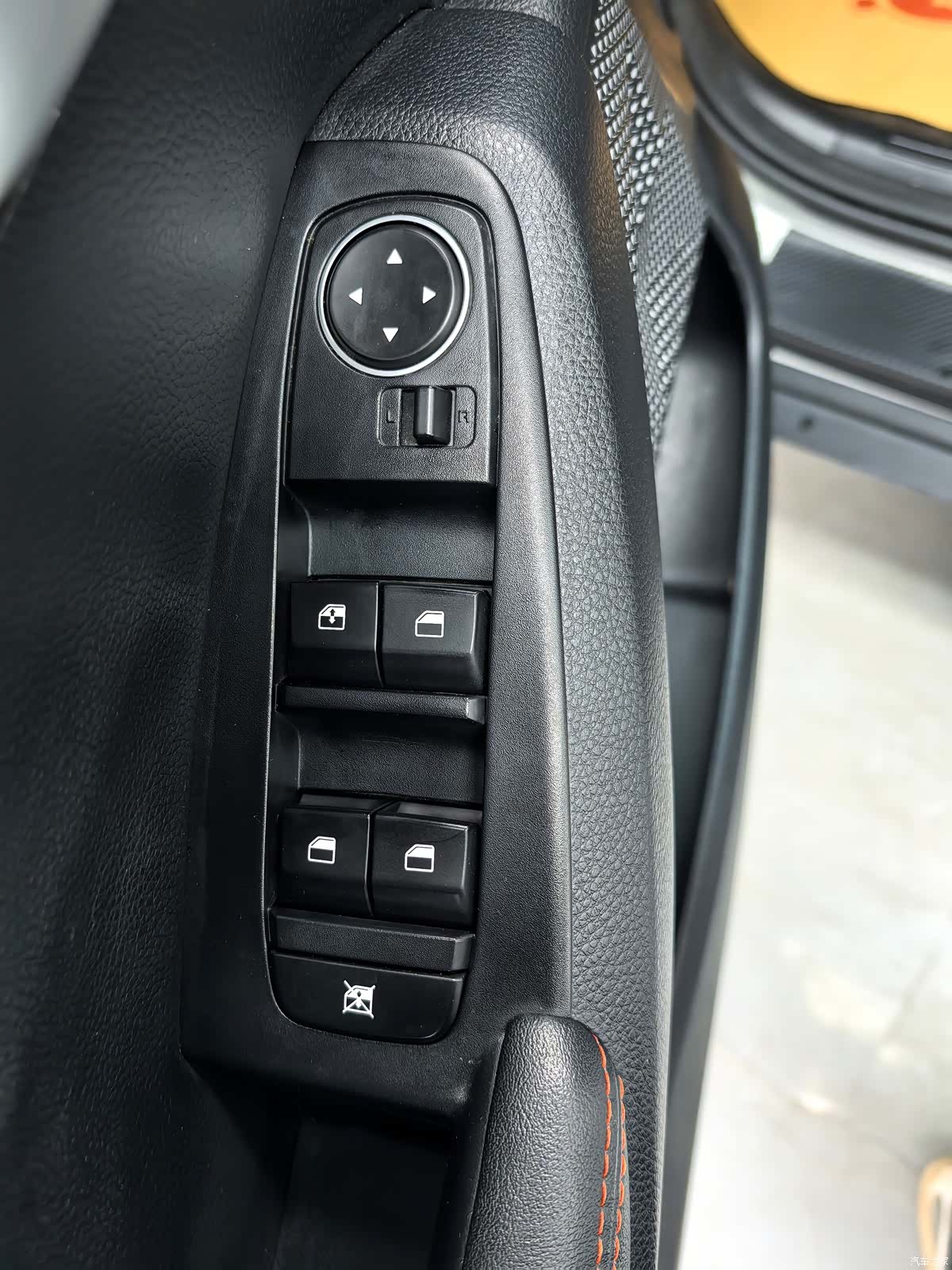 Kia KX3, 2022 11