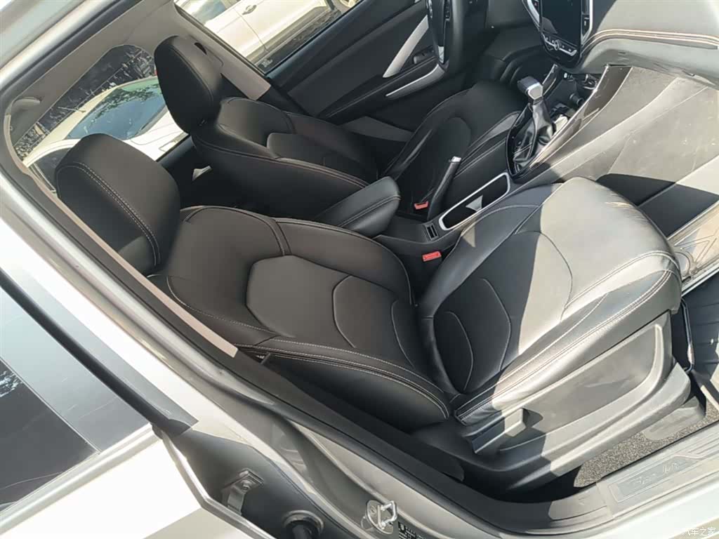 Wuling 530, 2021 24