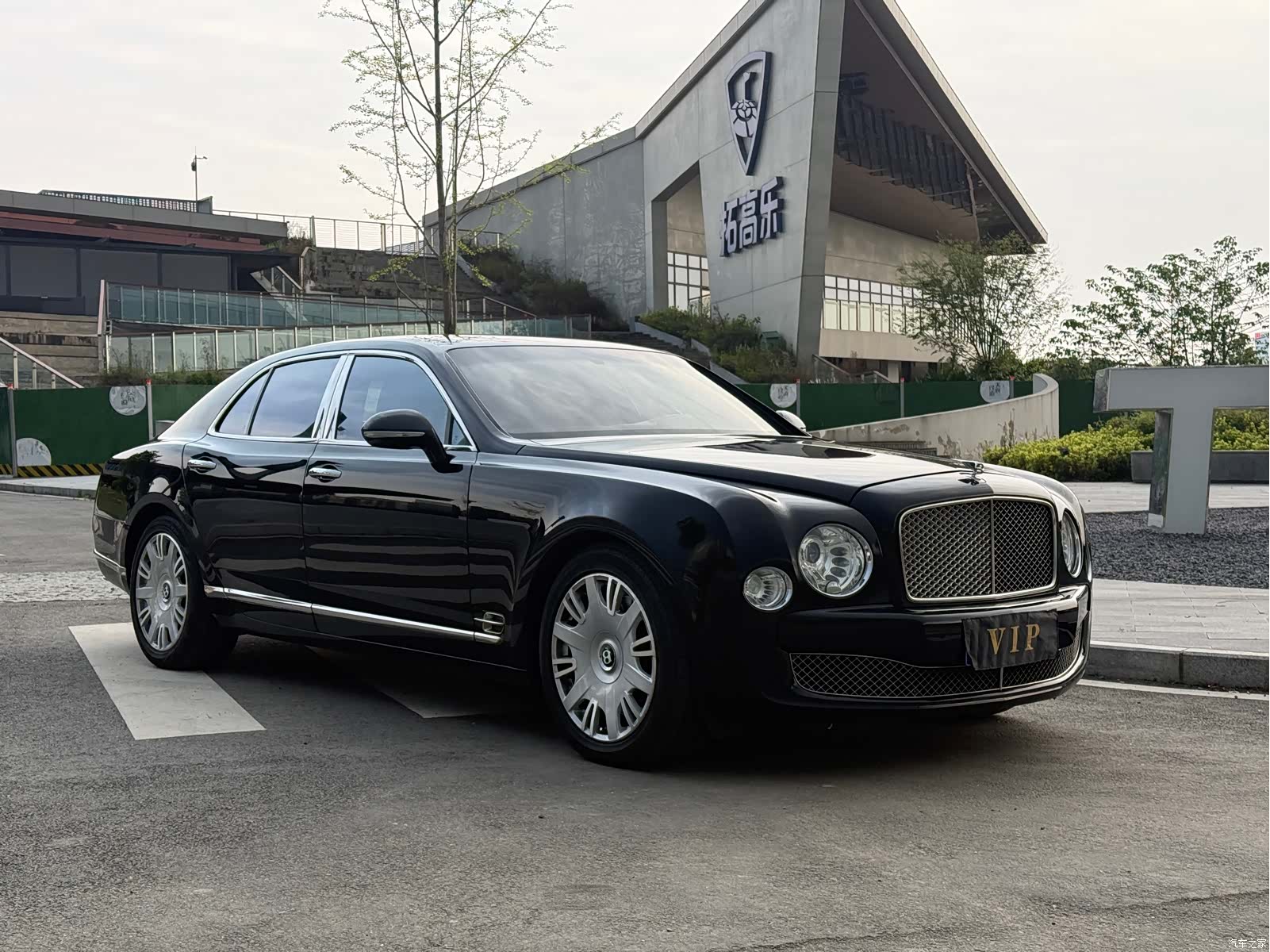 Bentley Mulsanne, 2012 3