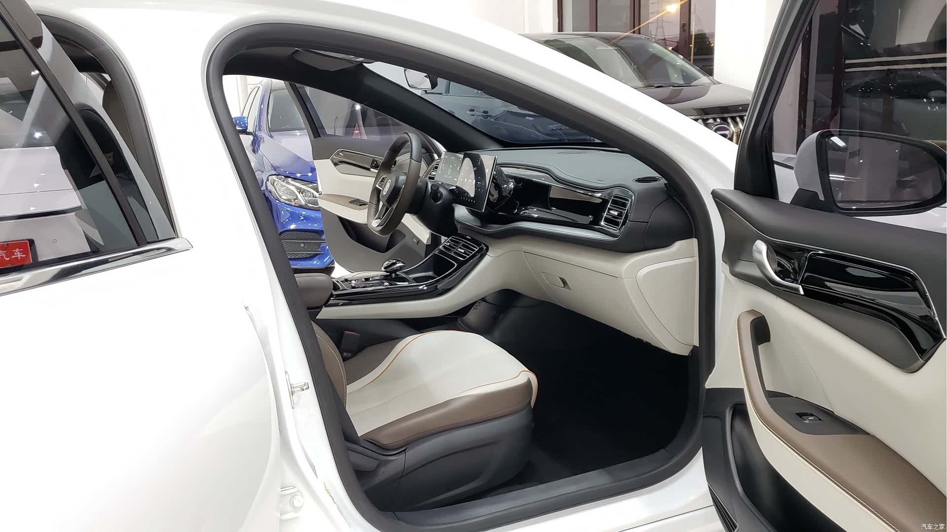 BYD Qin, 2023 16