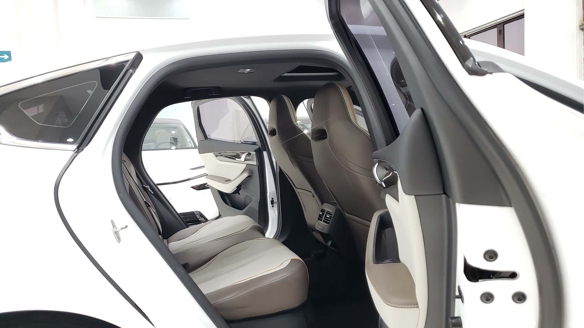 BYD Qin, 2023 8