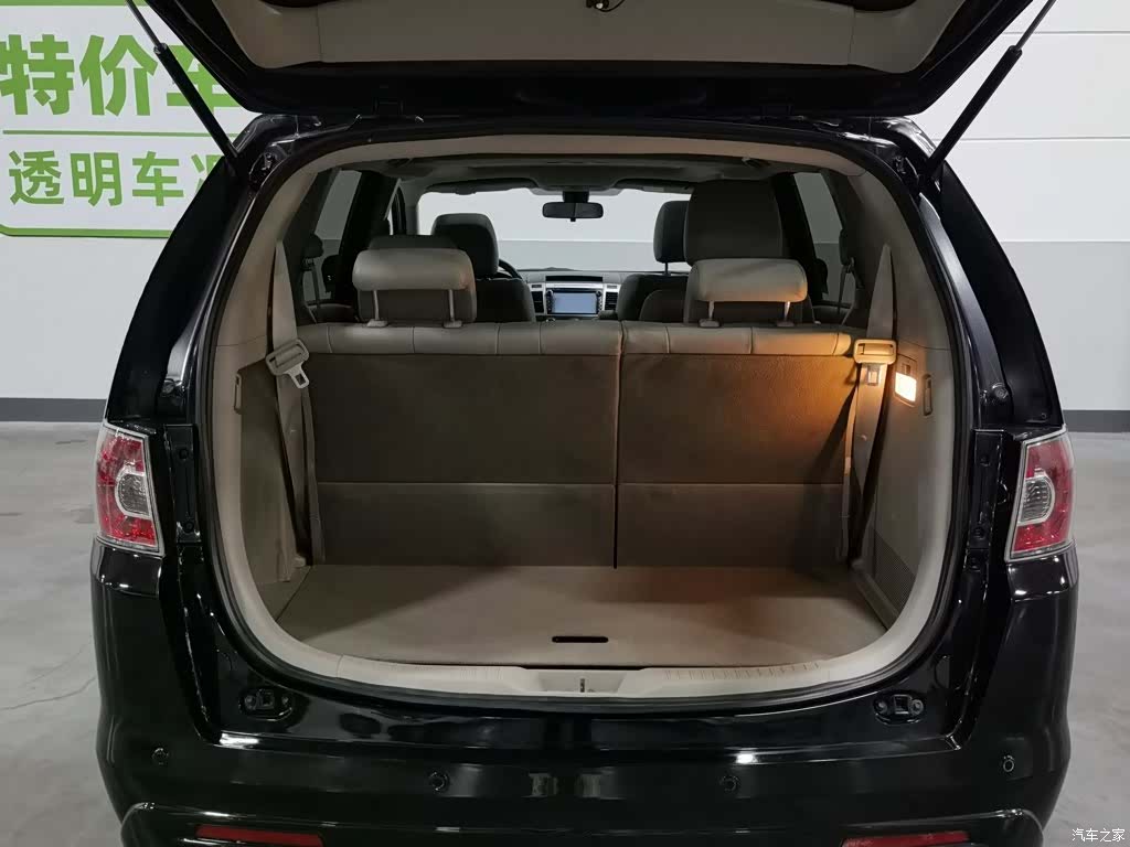 Mazda 8, 2013 16