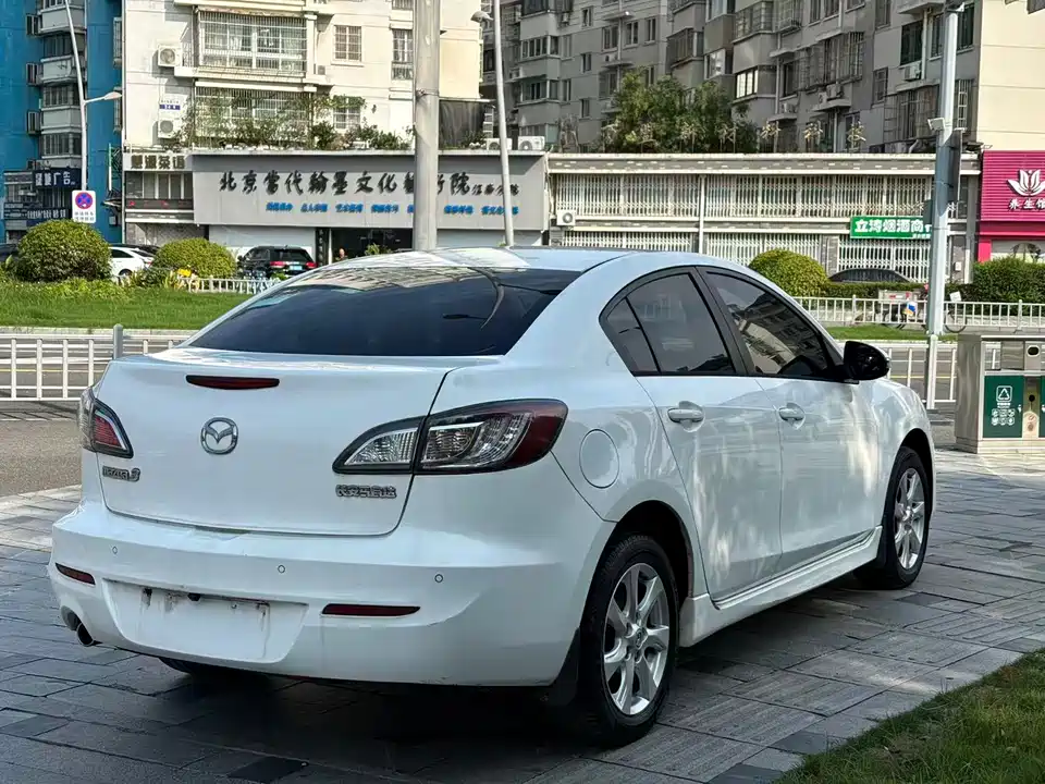 Mazda 3 star Cheng