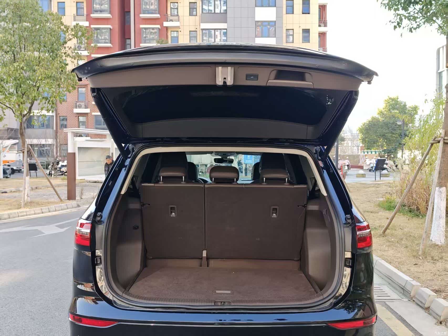 Volkswagen Viloran, 2023 20