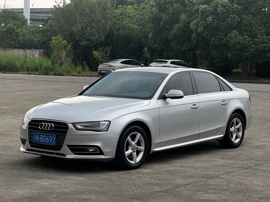 Audi A4L 2013 35 TFSI AT Comfort