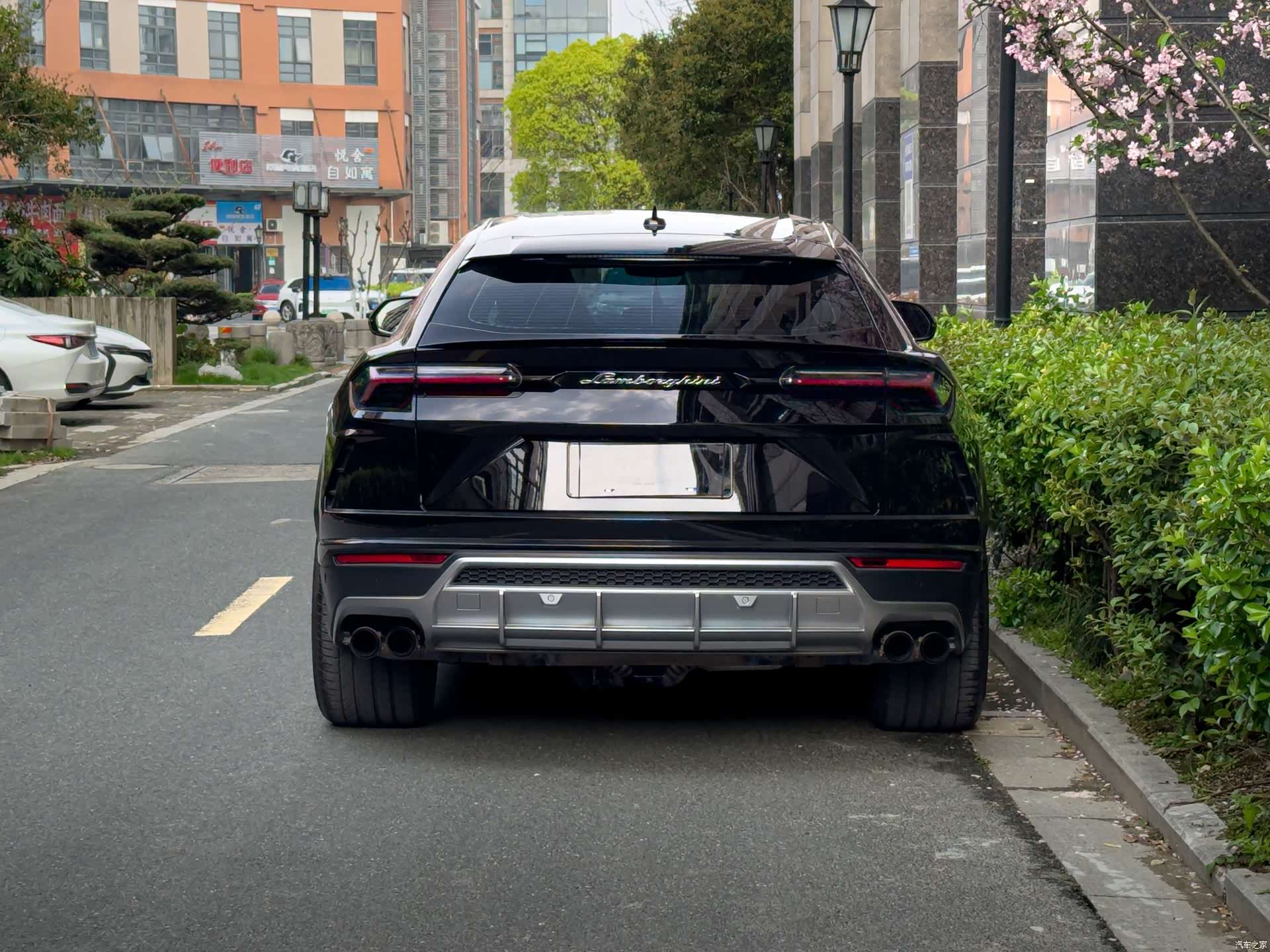 Lamborghini Urus, 2019 3