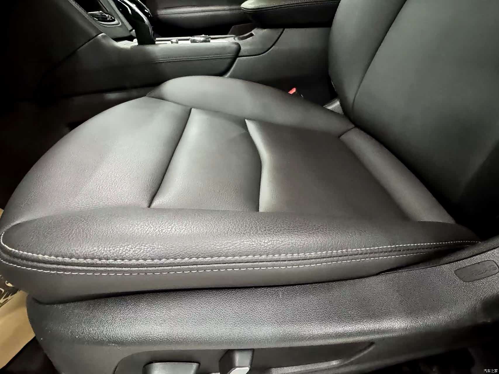 Cadillac XT6, 2021 11