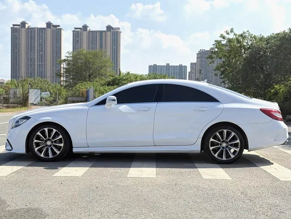 Mercedes-Benz CLS