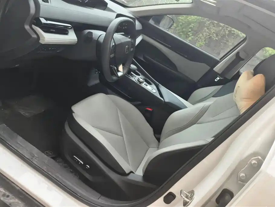 Changan UNI-V Smart iDD