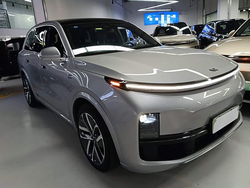 Li Auto Ideal L8