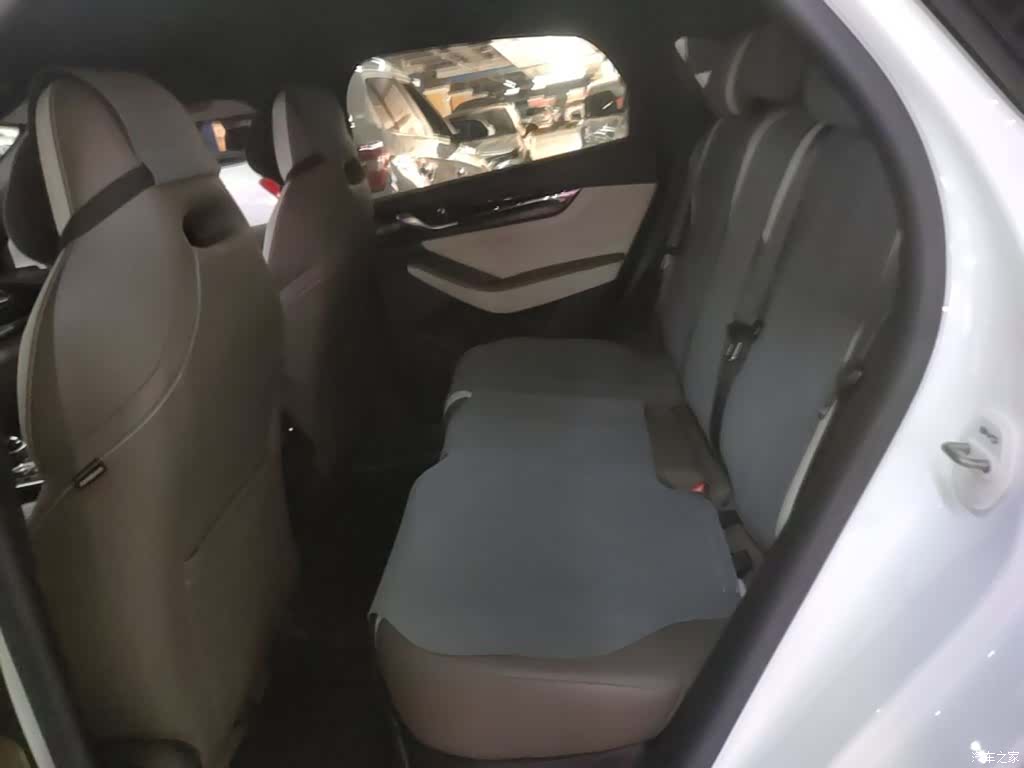 BYD Qin, 2023 17