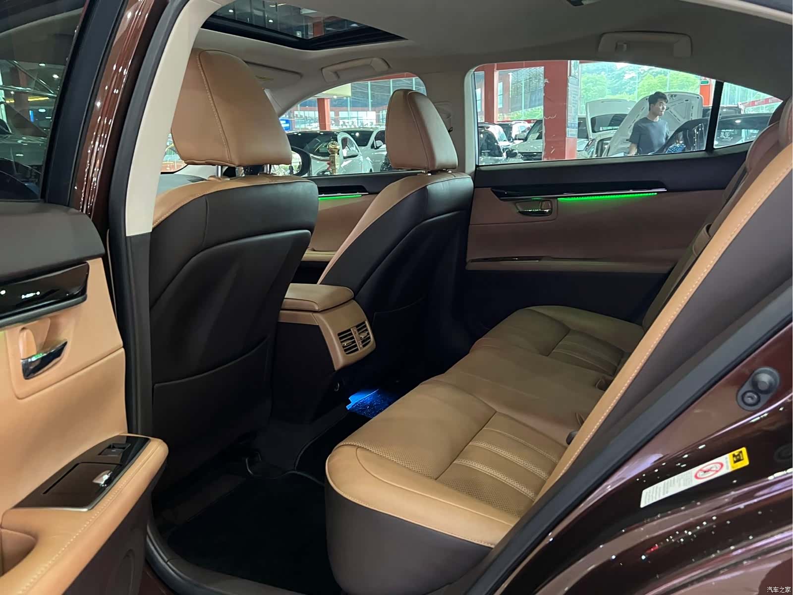 Lexus ES, 2015 8