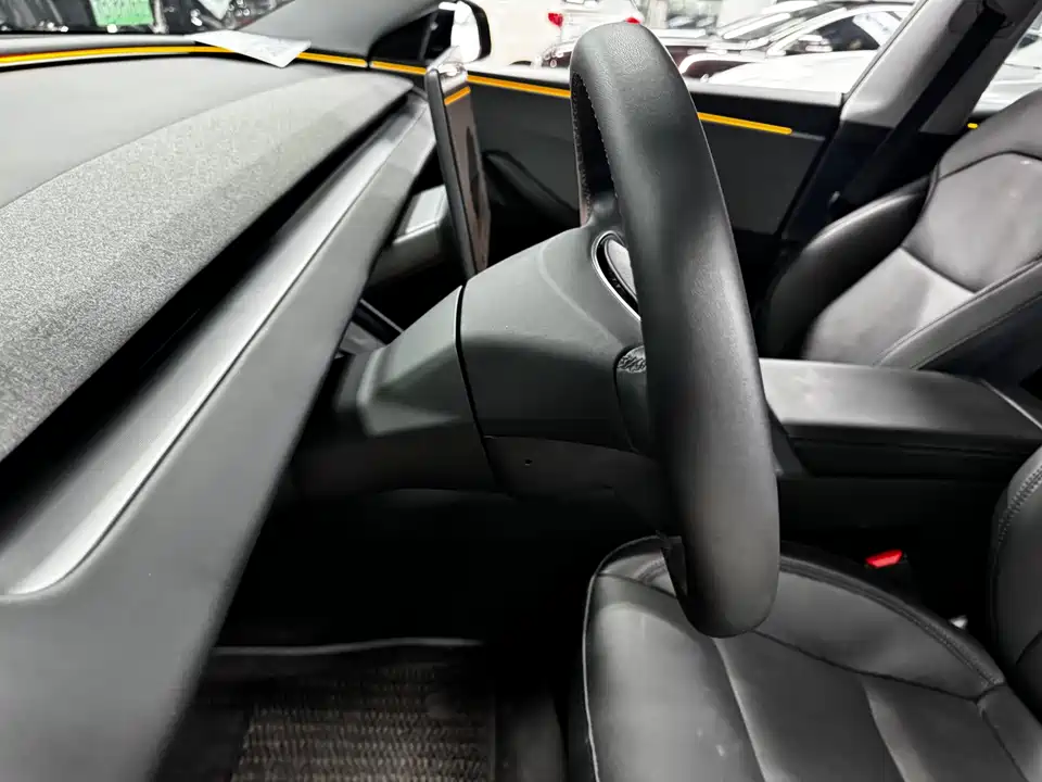 Tesla Model 3 Tesla Model 3