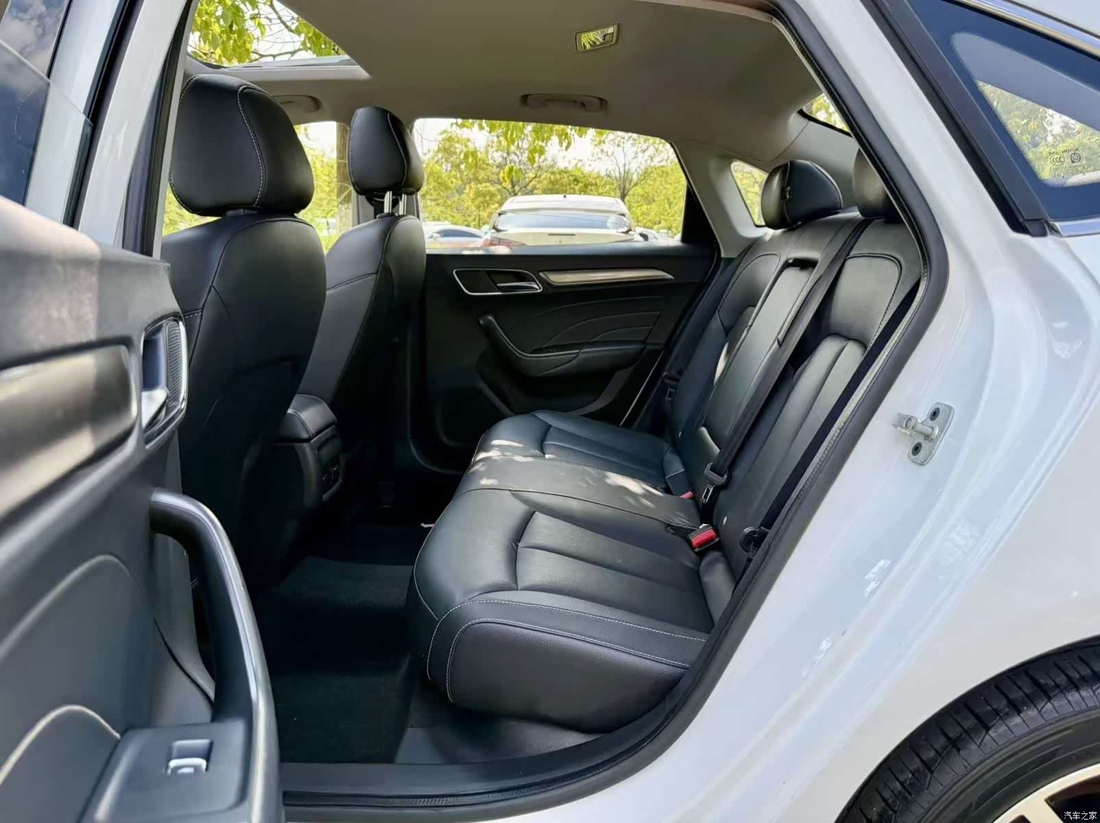 Roewe i6, 2018 6