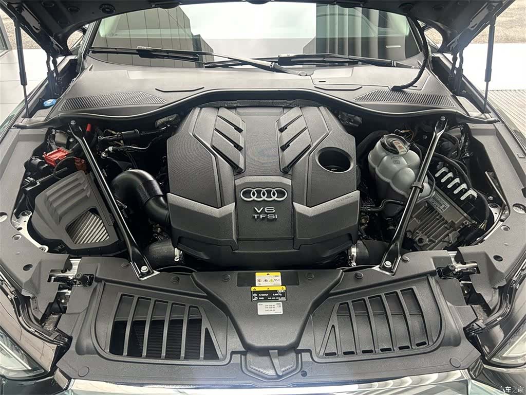 Audi A8L, 2023 8