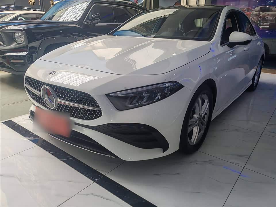 Mercedes-Benz Class A Mercedes-Benz Class A