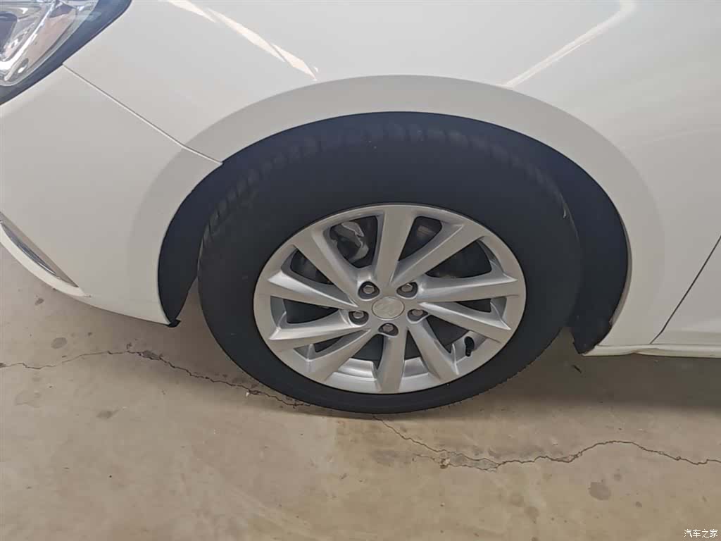 Buick Verano, 2018 23